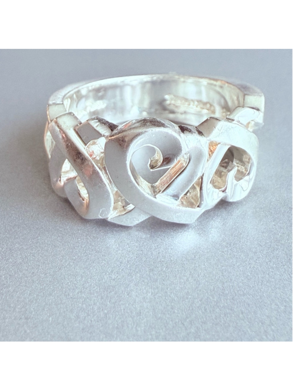 Tiffany & Co Paloma Picasso Triple Loving Heart Ring in Sterling Silver Size 4.5